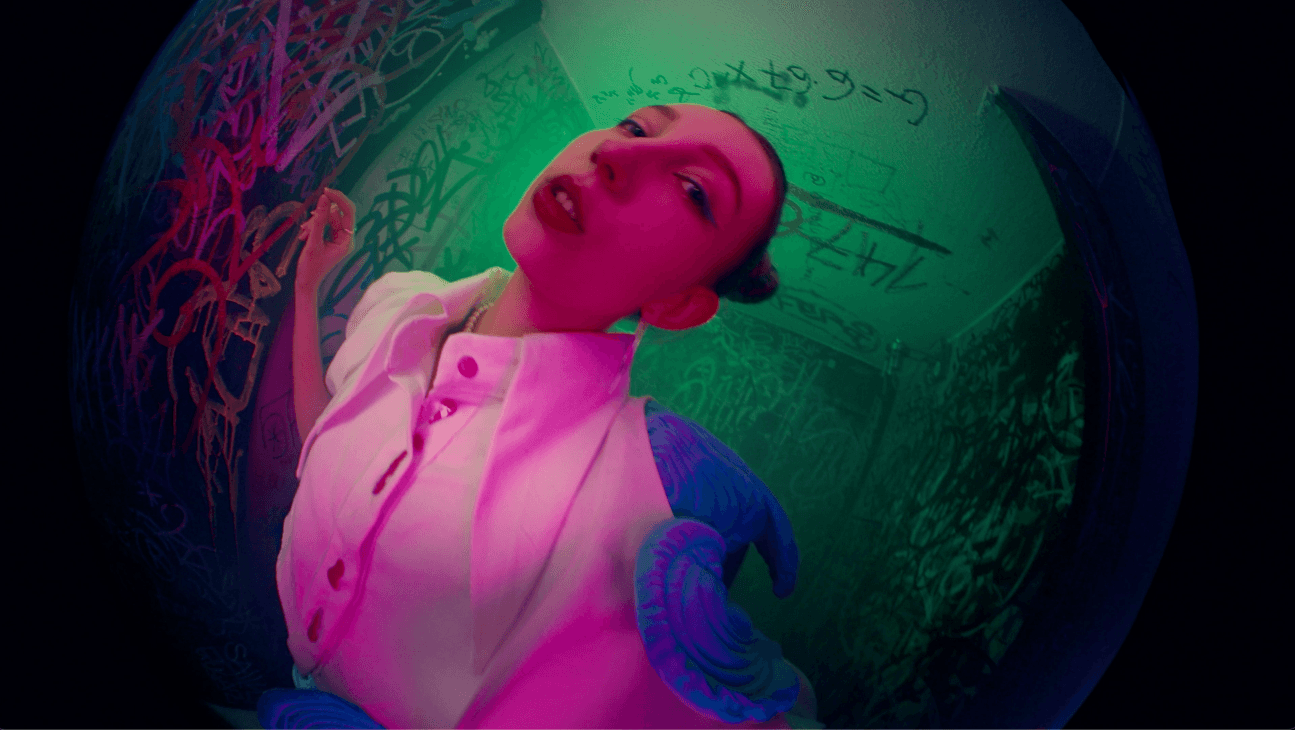 Maëva Boche Cinematographer | Świt Music Video Still 1